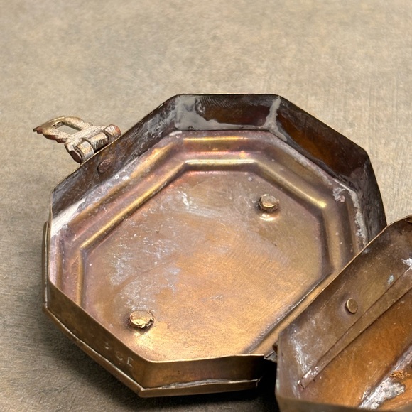 Octagonal Brass Trinket Box - Picture 8 of 10